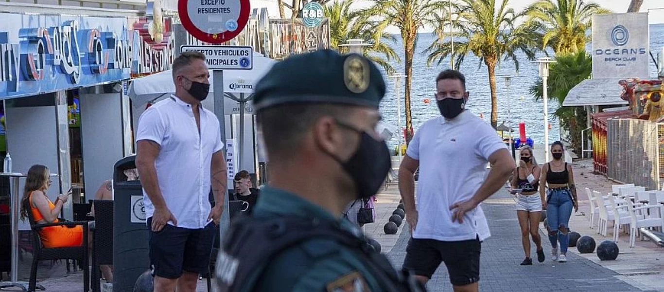 Μαγιόρκα: Ερευνάται ξέσπασμα κορωνοϊού μετά τις διακοπές εκατοντάδων φοιτητών στο νησί
